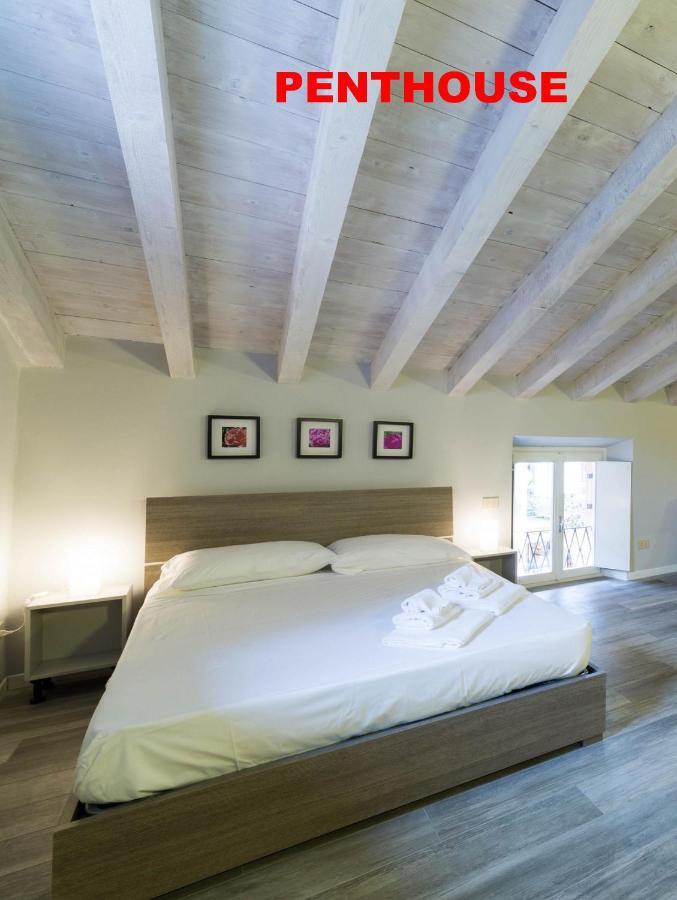 Appartement Desenzanoloft Stars In A Main Square à Desenzano del Garda Extérieur photo